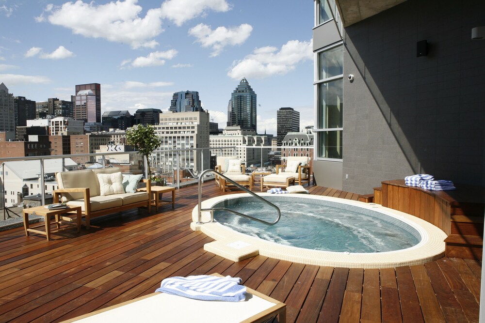 Sundeck