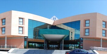 Alcala Plaza