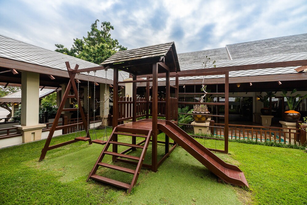 Childrens Play Area - Outdoor
