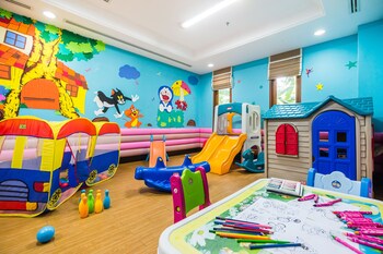 Childrens Play Area - Indoor