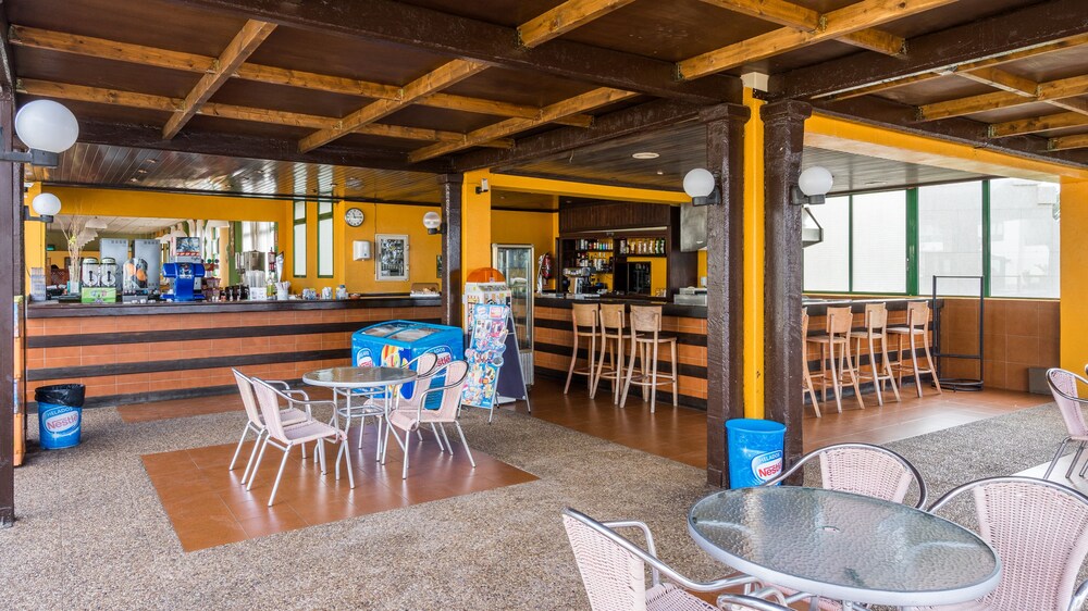 Poolside Bar