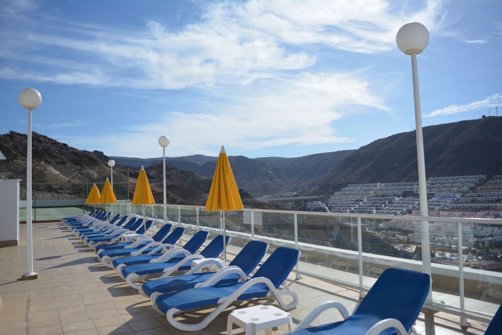Sundeck
