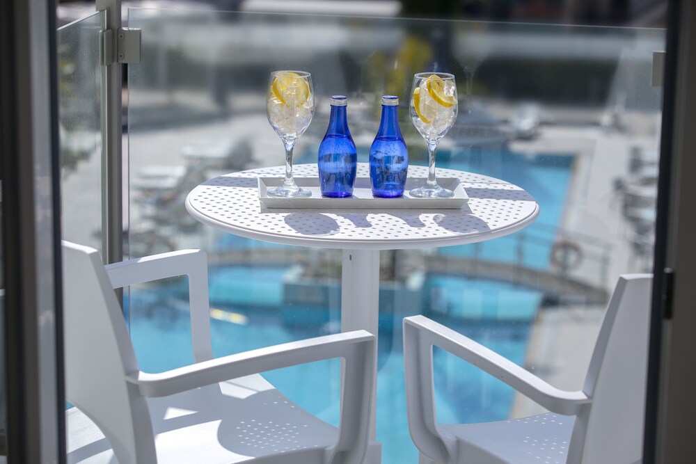 Deluxe Apartment, 1 Bedroom - Balcony
