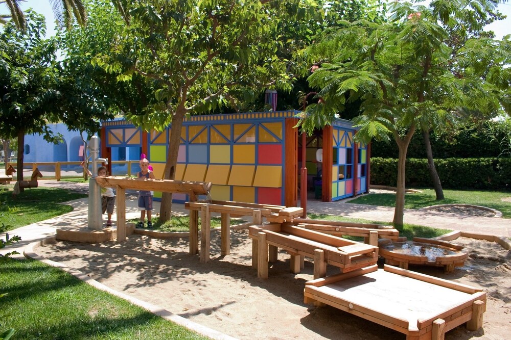 Area giochi per bambini (all'aperto)