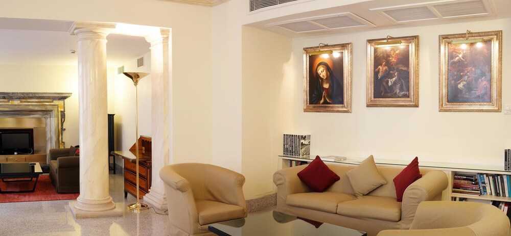 Salottino della hall