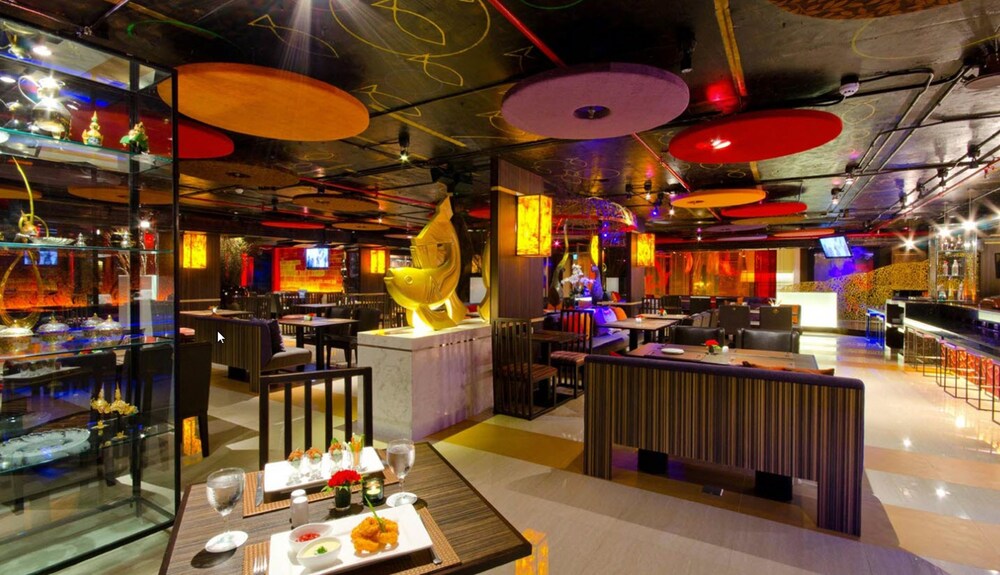 Hotel Lounge