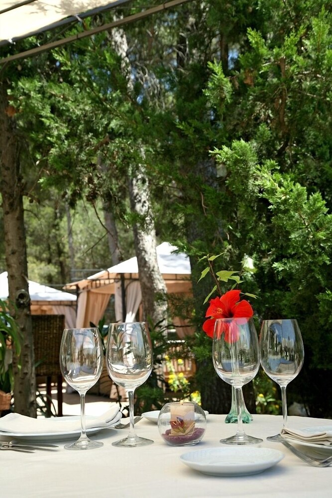 Couples Dining