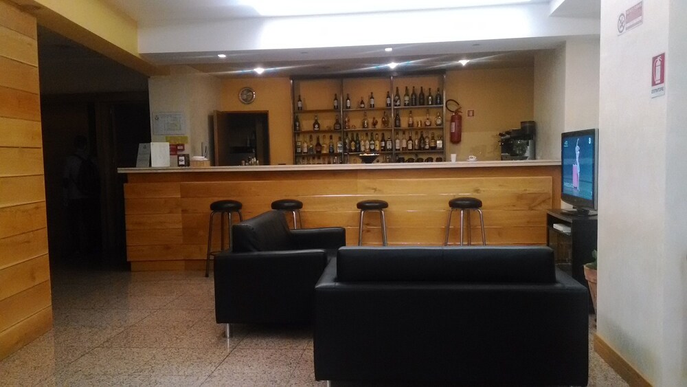 Hotel Bar