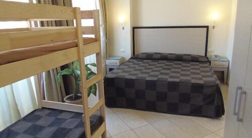 Quadruple Room, Kitchenette - Guestroom