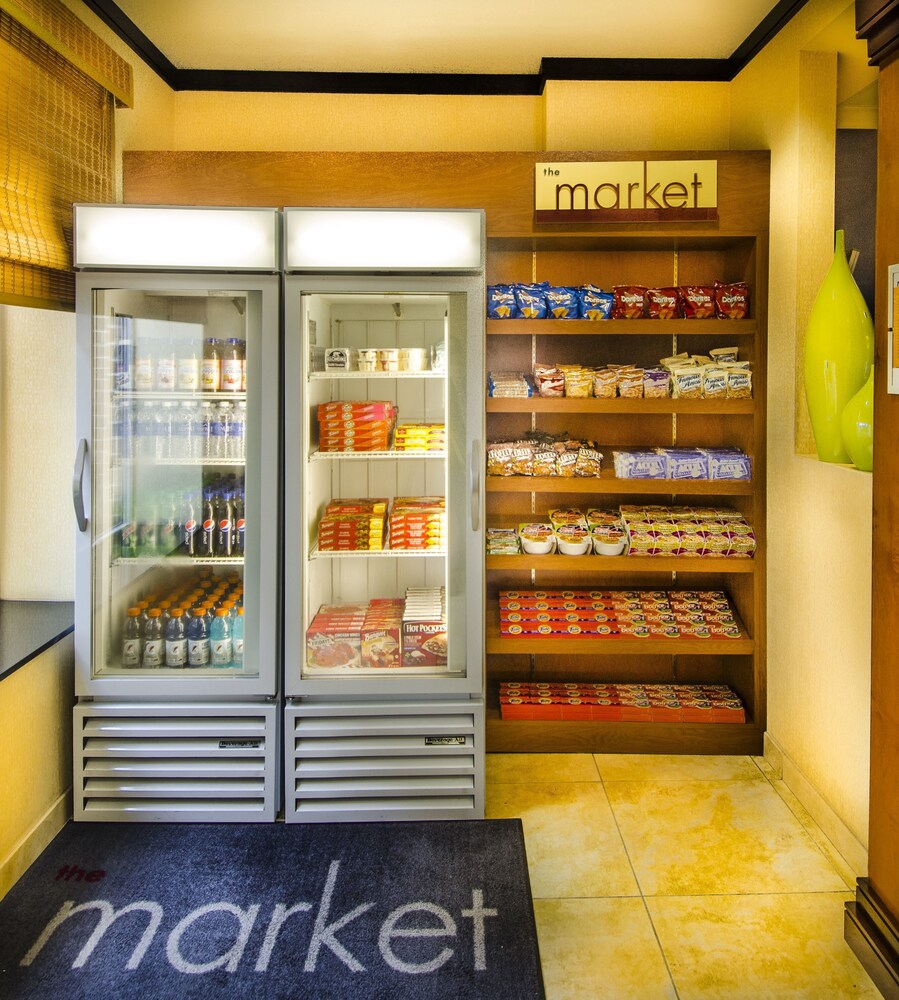 Snack Bar