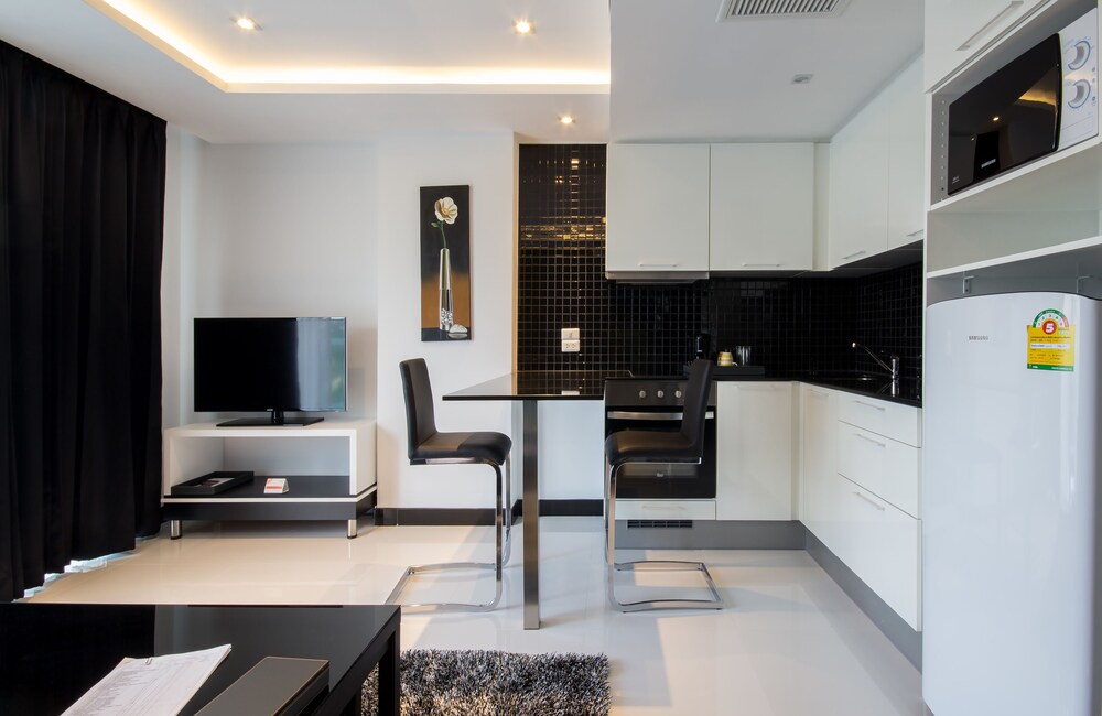Suite, 1 Bedroom - In-Room Kitchenette