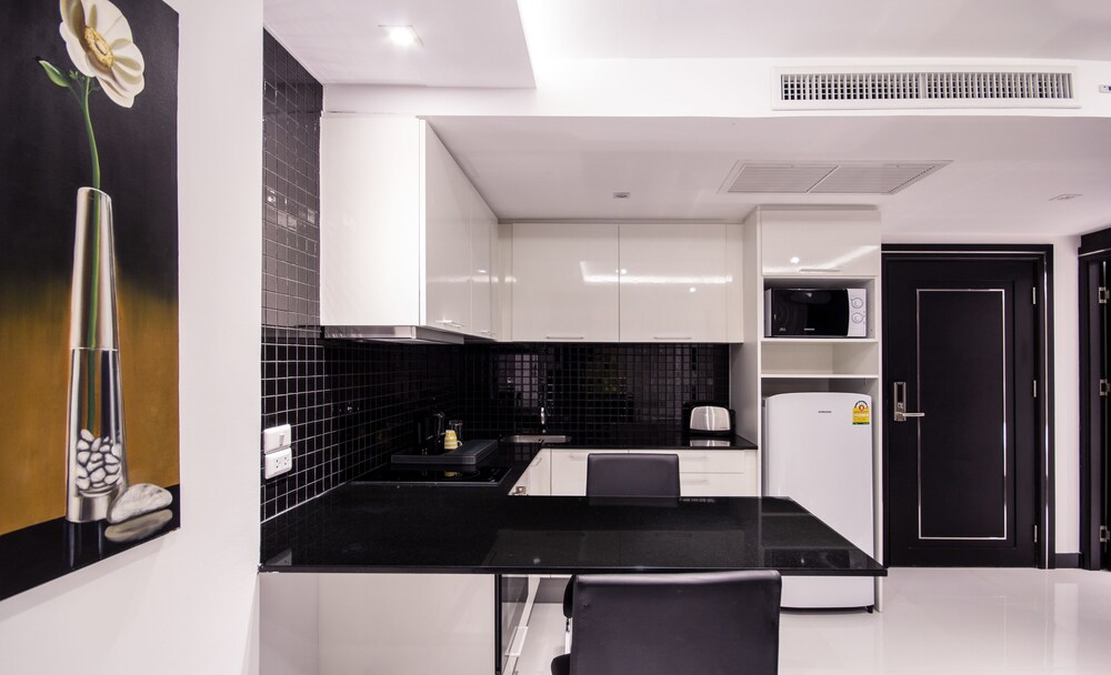 Suite, 1 Bedroom - In-Room Kitchenette