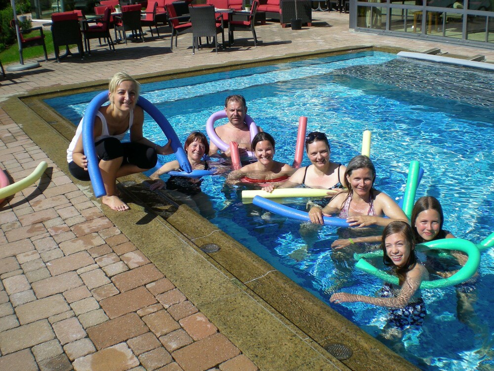 Schwimmbecken