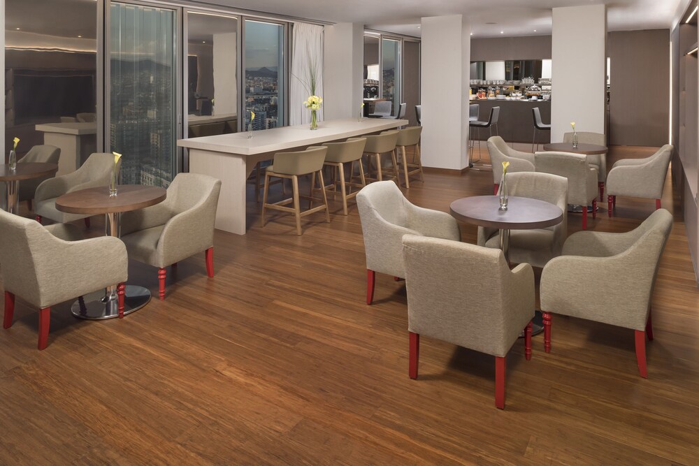 Executive Lounge