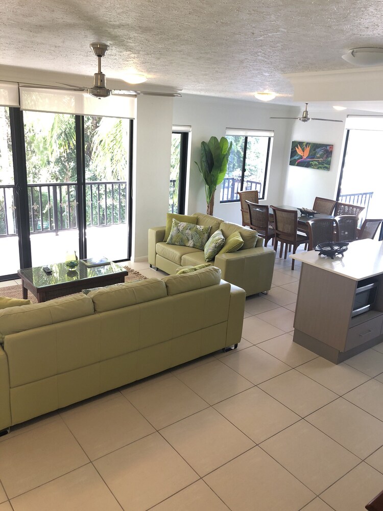 2 Bedroom 1 bathroom Apartment - In-Room Amenity