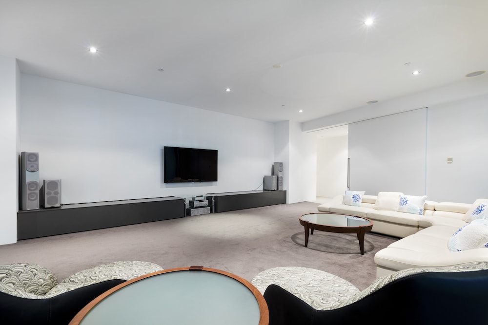 Luxury Penthouse, 4 Bedrooms, Private Pool, Ocean View - Living Area