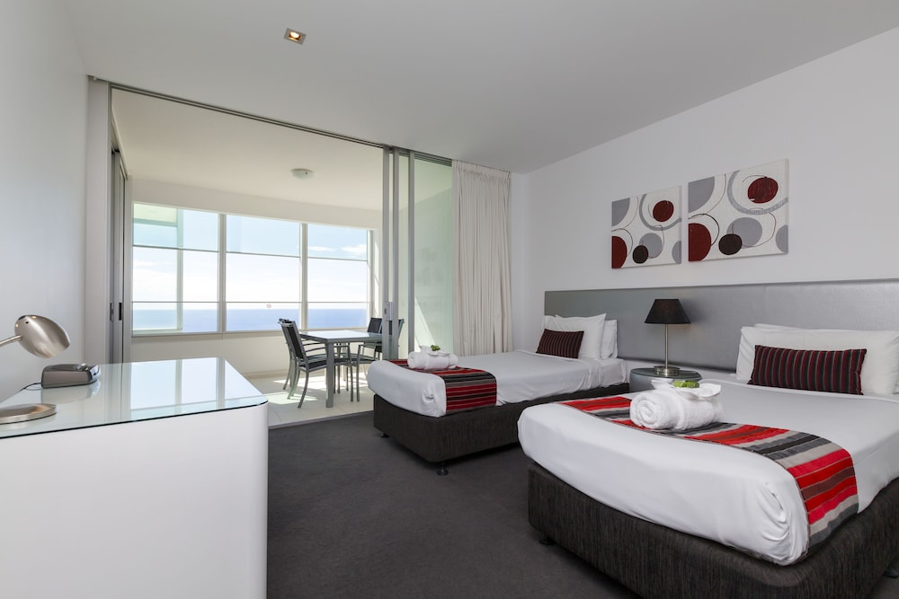 Apartment, 2 Bedrooms, Ocean View - Guestroom