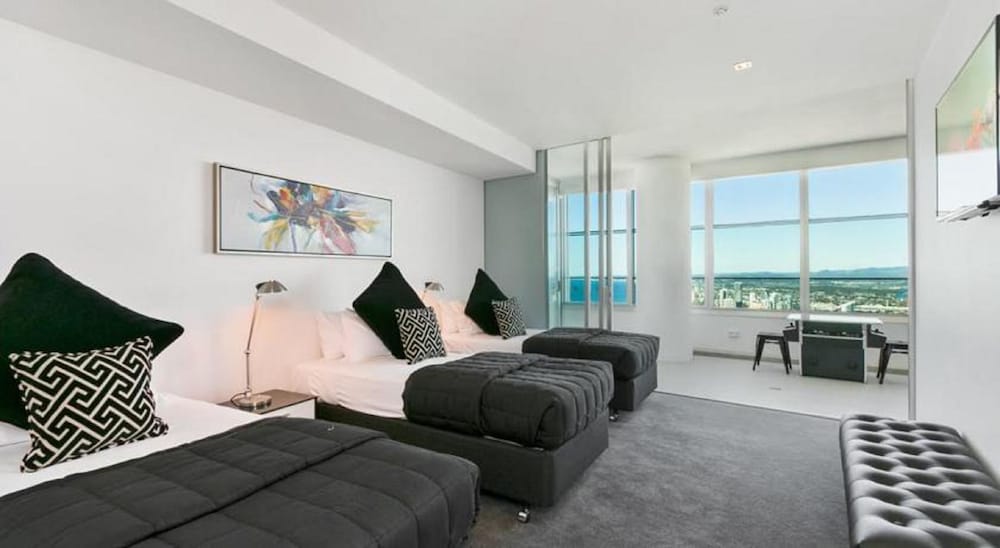 Superior Penthouse, 4 Bedrooms, Bathtub, Ocean View - Guestroom