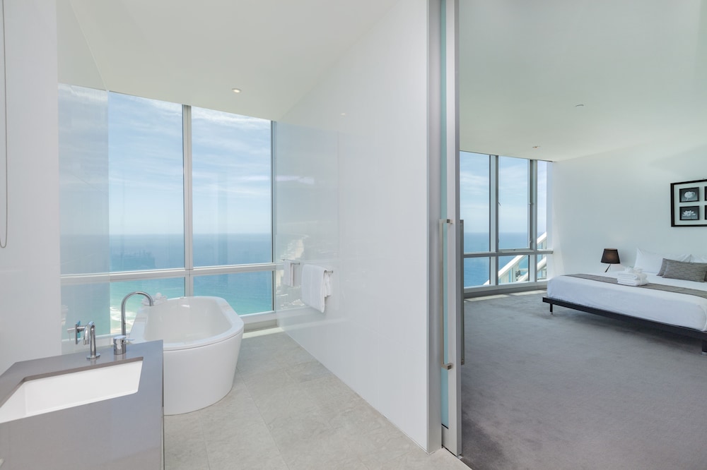 Luxury Penthouse, 4 Bedrooms, Private Pool, Ocean View - Bathroom