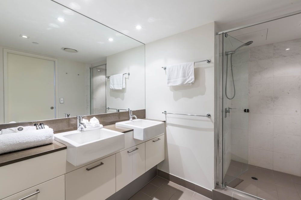Salle de bain (Appartement, 2 chambres, vue océan)