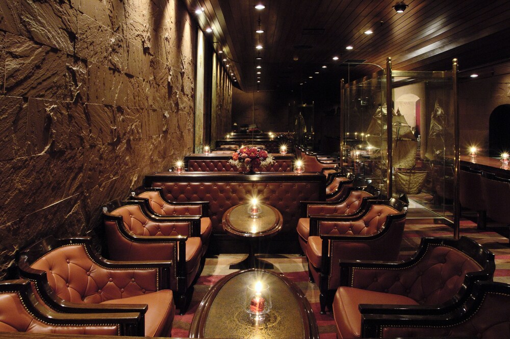 Hotel Bar