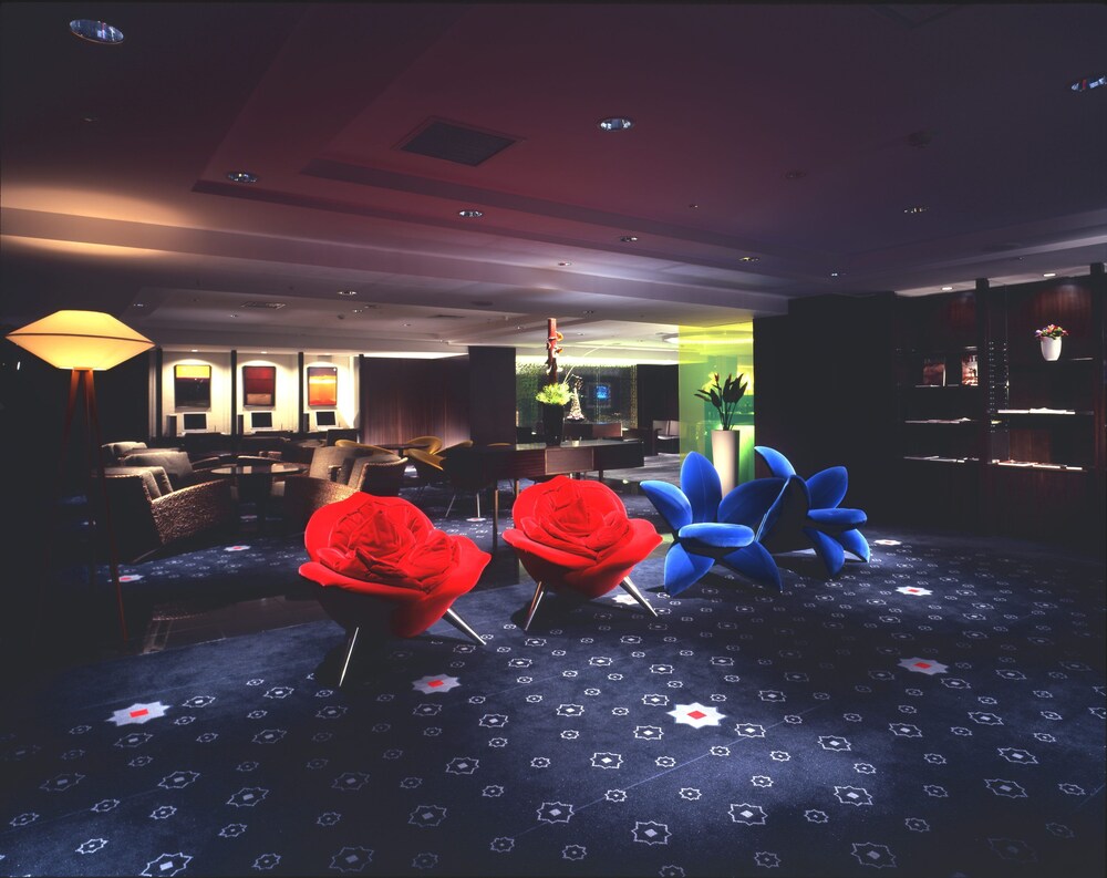 Hotel Bar