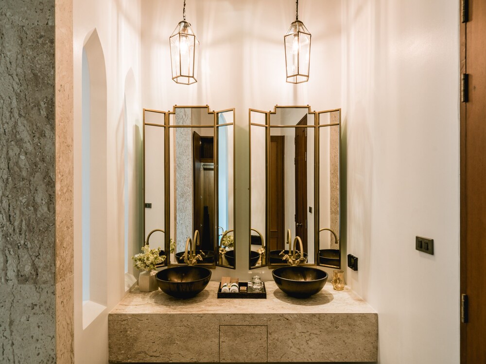 Grand Villa, 1 Bedroom, Private Pool (Moonlight Grand Pool Villa) - Bathroom Sink