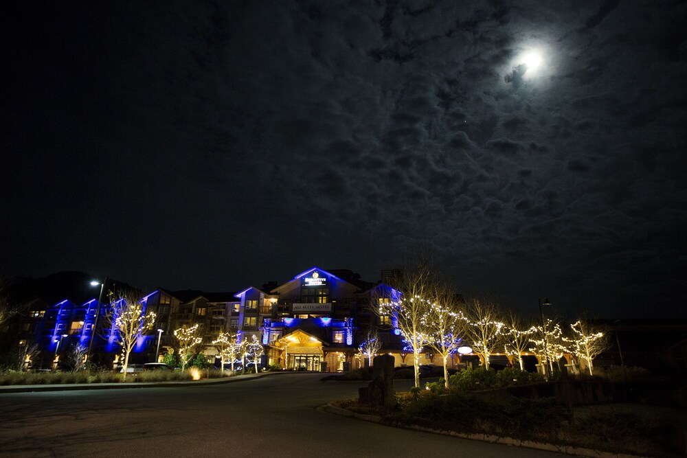 Hotel Front - Evening/Night