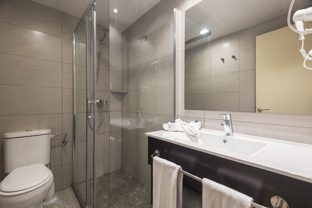 Standard Apartment, 1 Bedroom - Bathroom