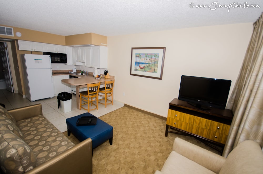 Studio, Ocean View - Living Room
