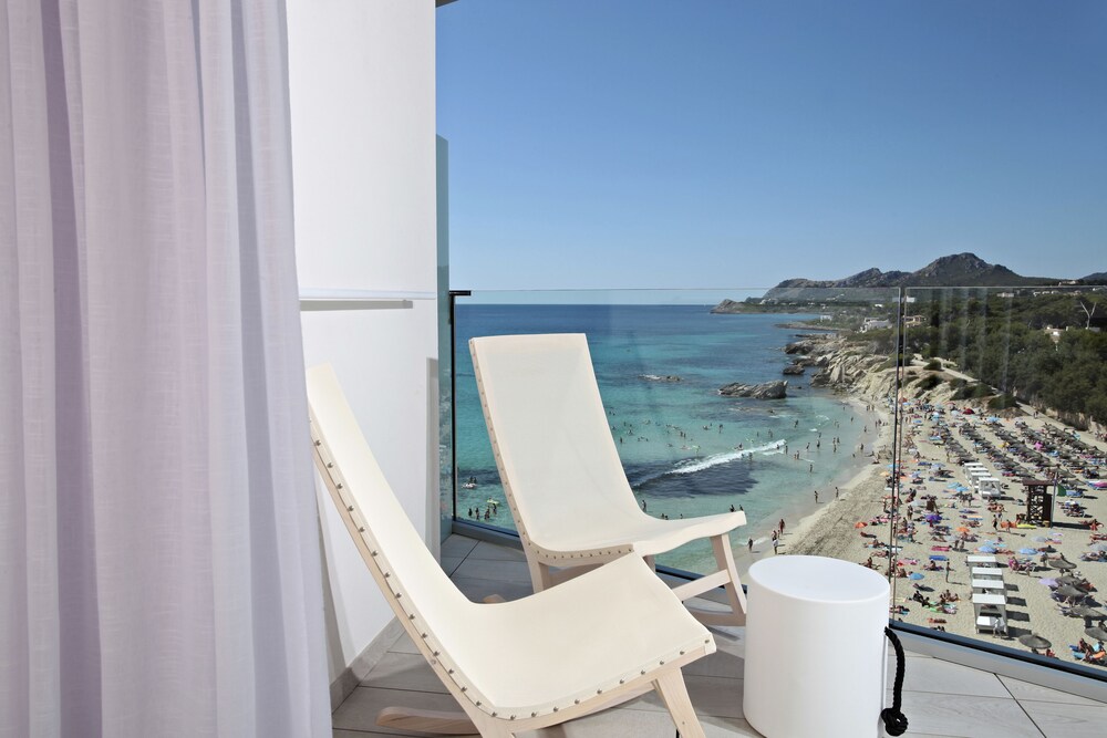 Beach/Ocean View