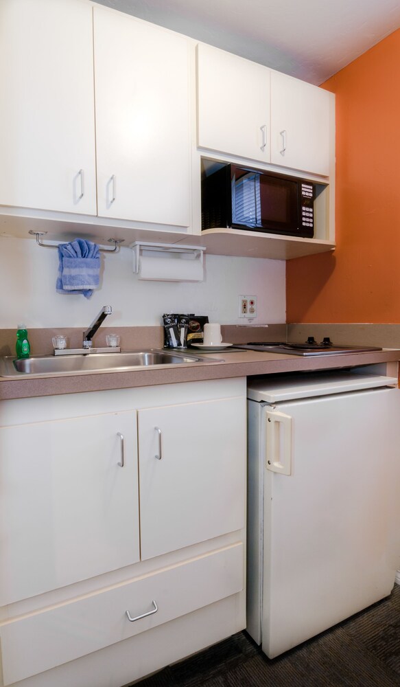 Standard Room, 2 Double Beds - Guestroom