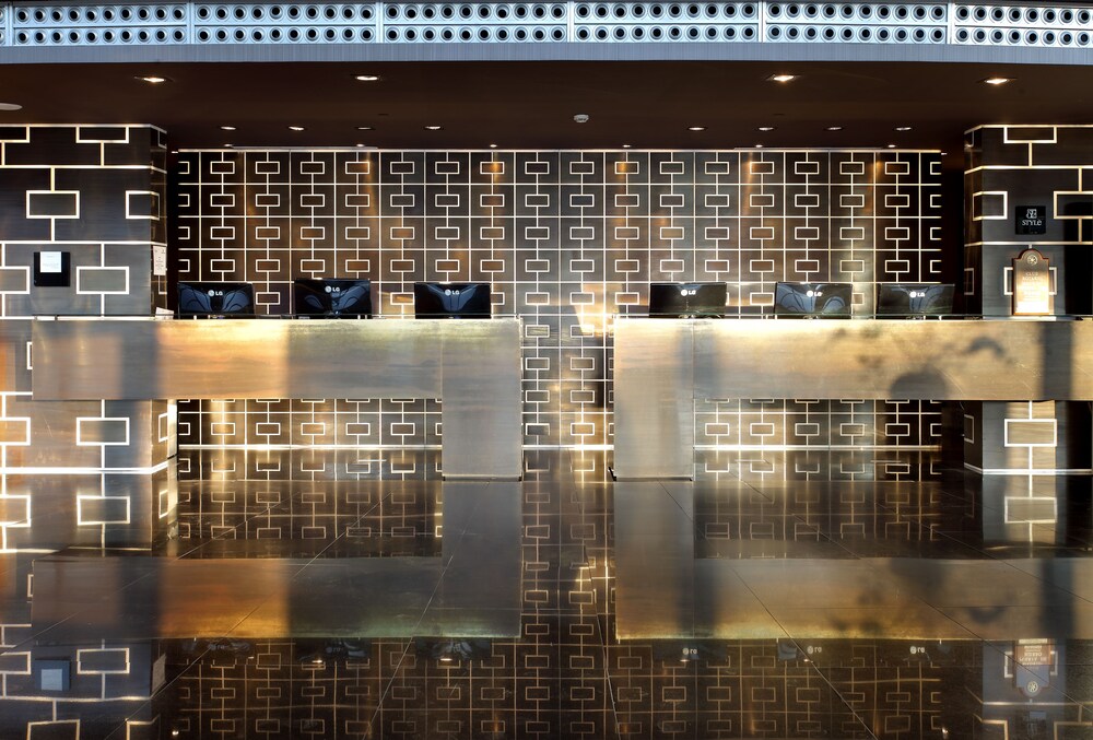 Check-in/Check-out Kiosk