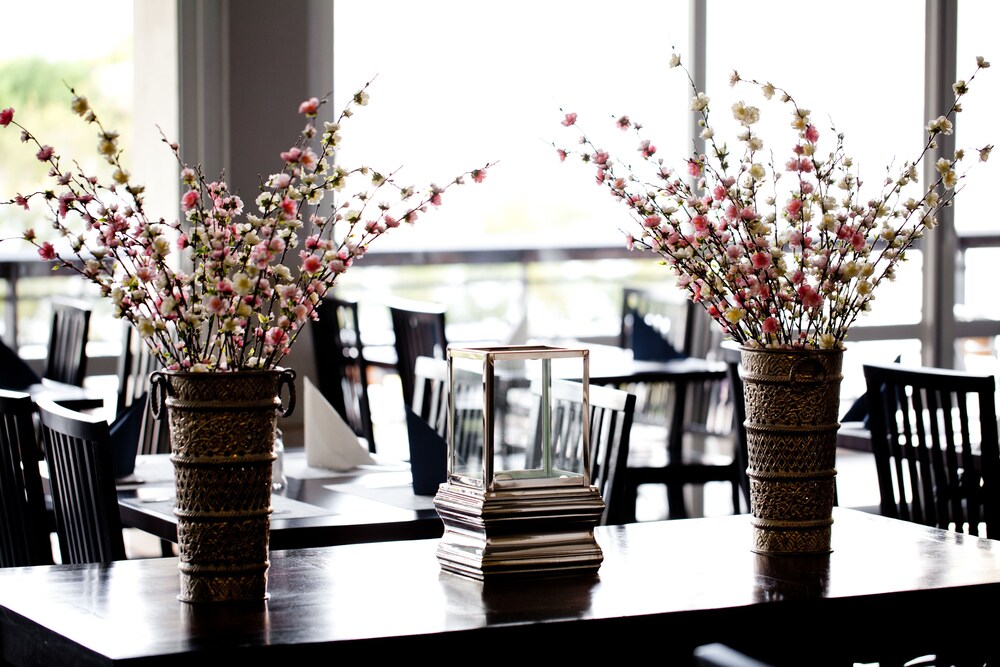 Hotel Lounge