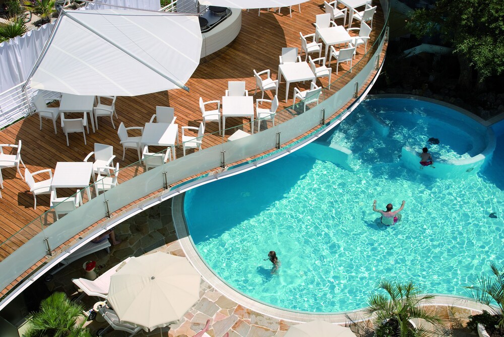 Piscina all'aperto