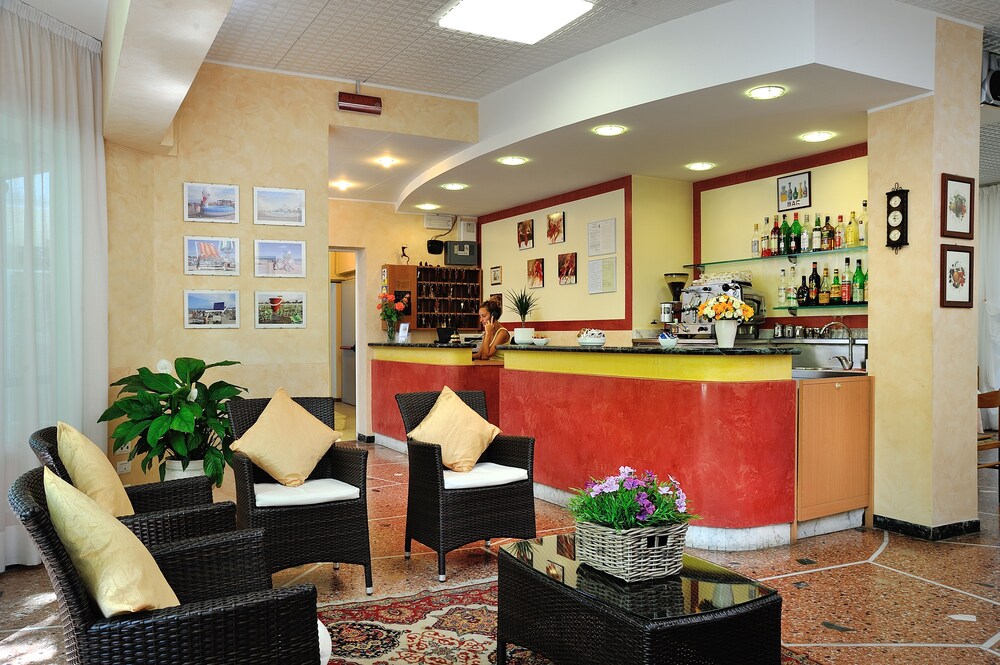 Hotel Lounge