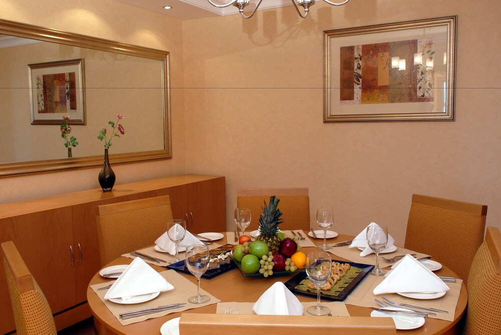 Room Service - Dining