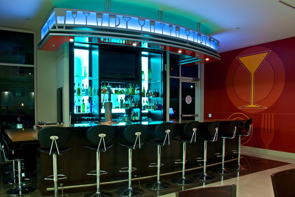 Hotel Bar