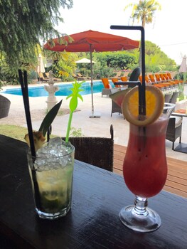 Hotel Lounge