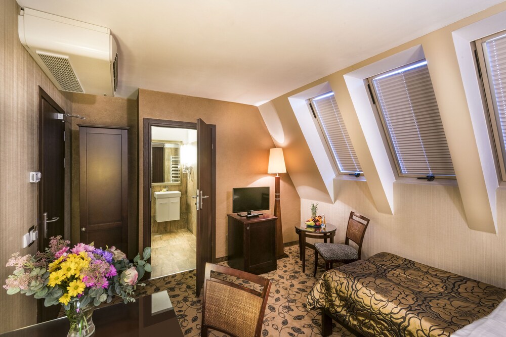 Guestroom View