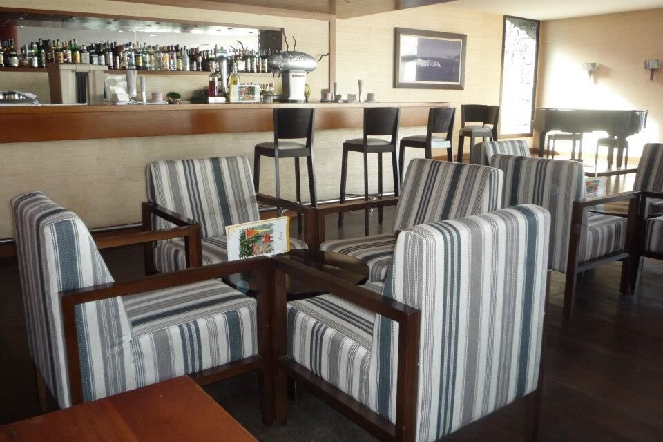 Hotel Bar