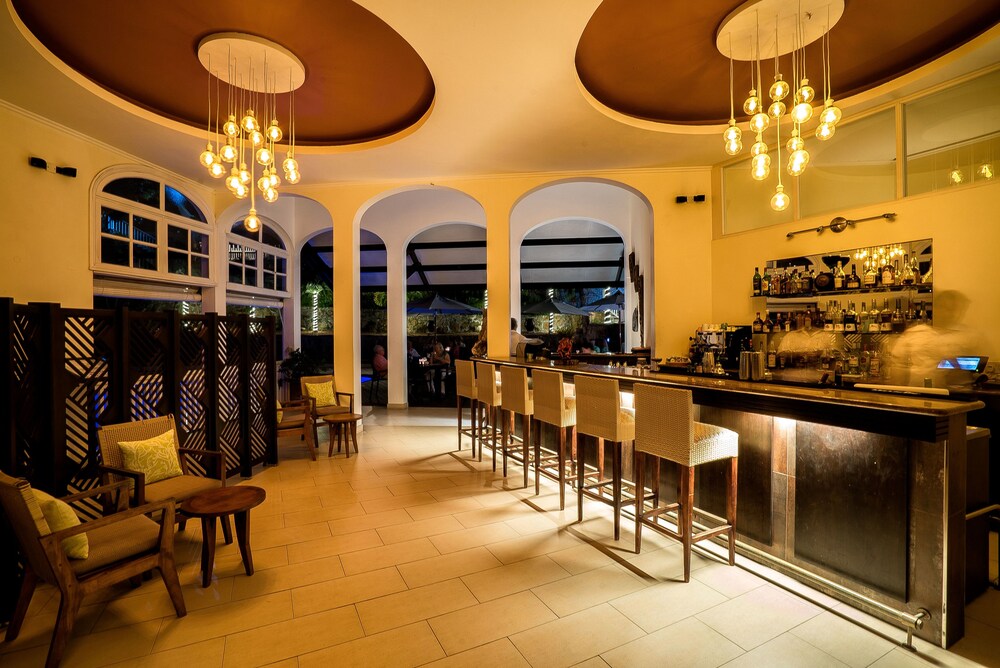 Bar a bordo piscina