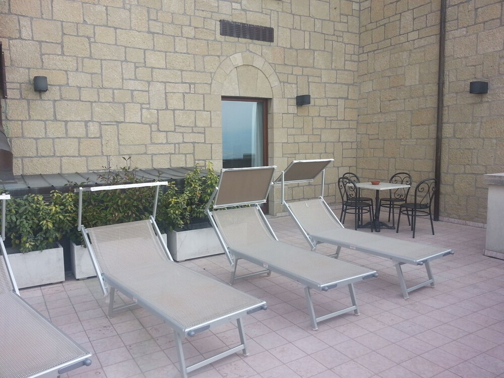Sundeck