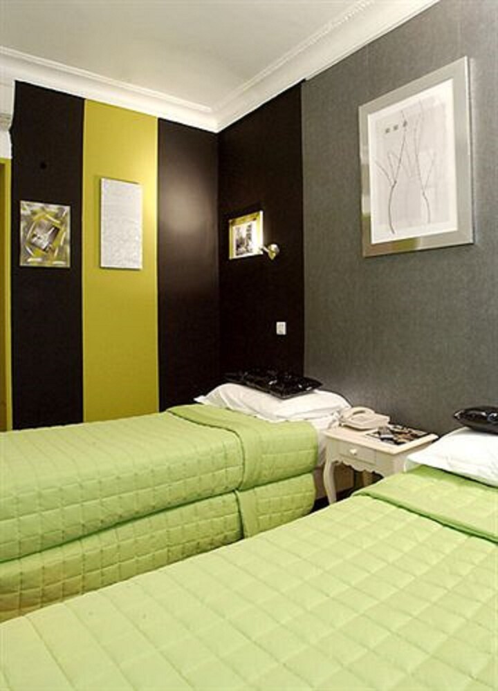 Guestroom