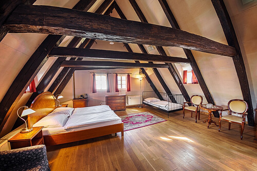 Guestroom