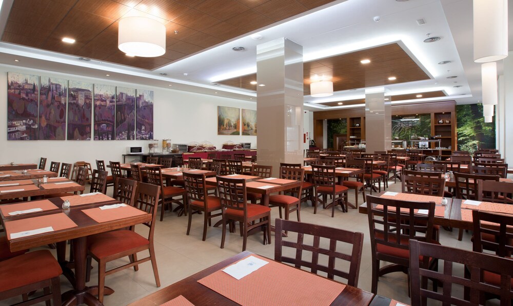 Food Court