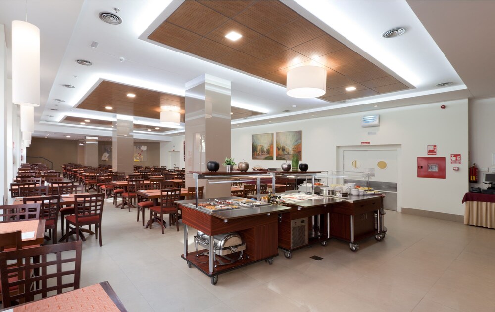 Food Court