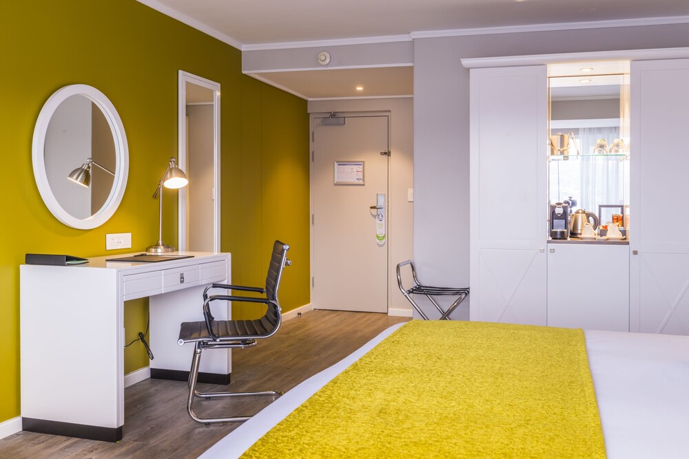 In-Room Business Center