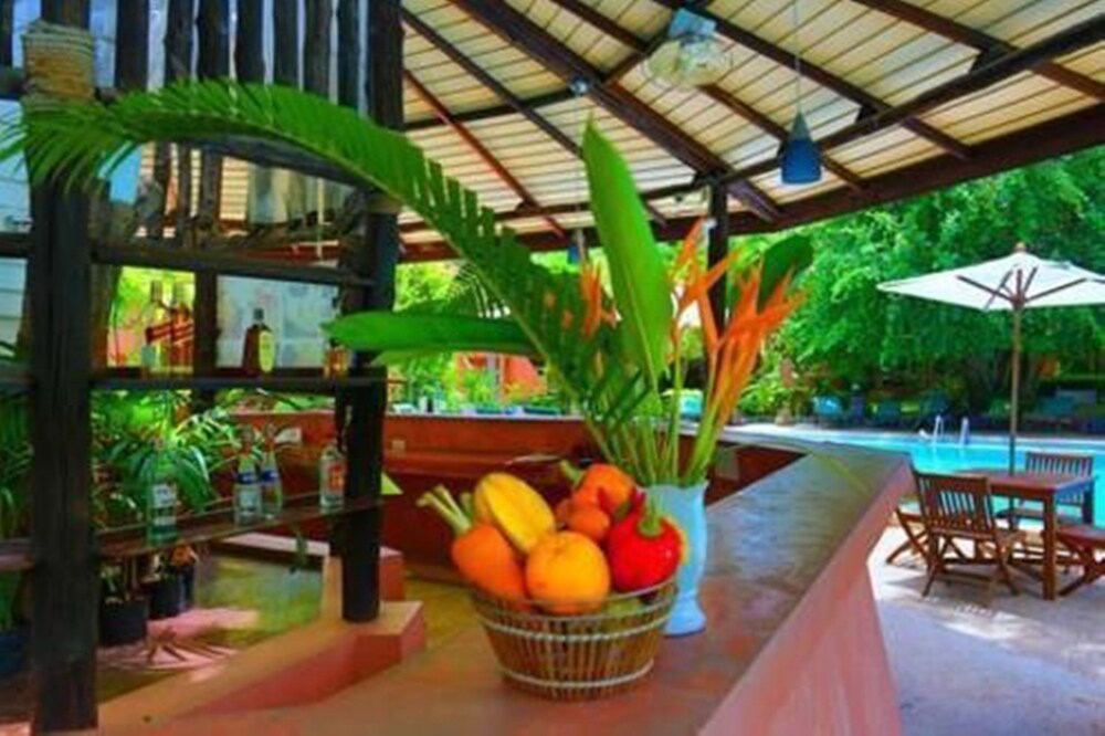 Hotel Bar