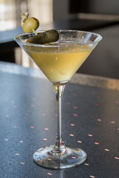 Hotel Bar